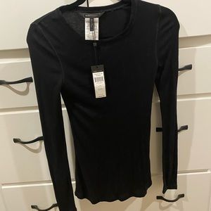 BCBG long sleeve fitted top in black